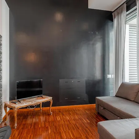 Contemporary Loft-style Flat In San Salvario Daire *
