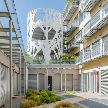 Contemporary Loft-style Flat In San Salvario Daire Torino