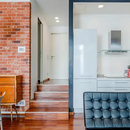 Contemporary Loft-style Flat In San Salvario