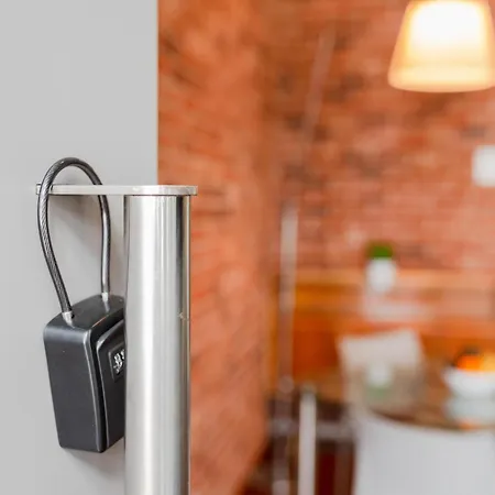 Contemporary Loft-style Flat In San Salvario Daire Torino