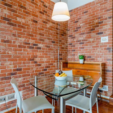 Contemporary Loft-style Flat In San Salvario *