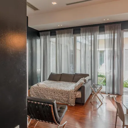 Contemporary Loft-style Flat In San Salvario Torino