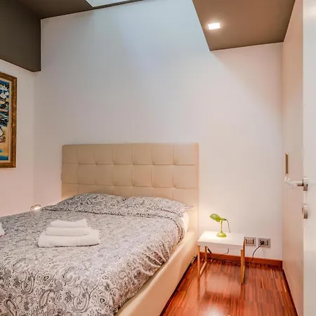 Contemporary Loft-style Flat In San Salvario * Torino