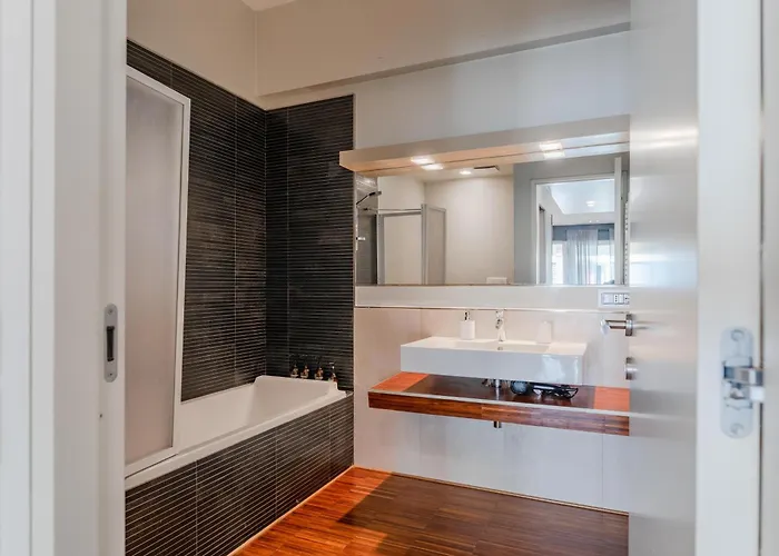 Апартаменты Contemporary Loft-style Flat In San Salvario Турин